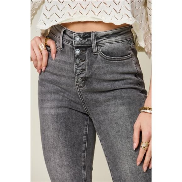 NWT Judy Blue Button Fly High Waist Capris, Cuffed Hem, Slightly Stretchy - Picture 6 of 7